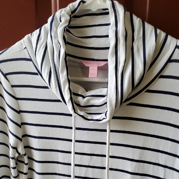 Lily Pulitzer Striped Hooded Dress with Pockets - Picture 7 of 13